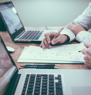 WIJ DOEN DE ONLINE MARKETING